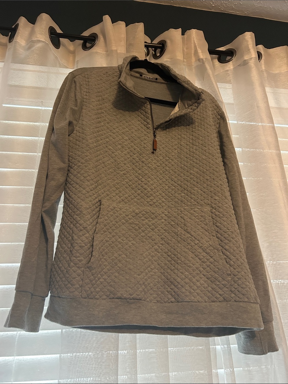 Quilted Half-Zip Pullover Sweater - Gray